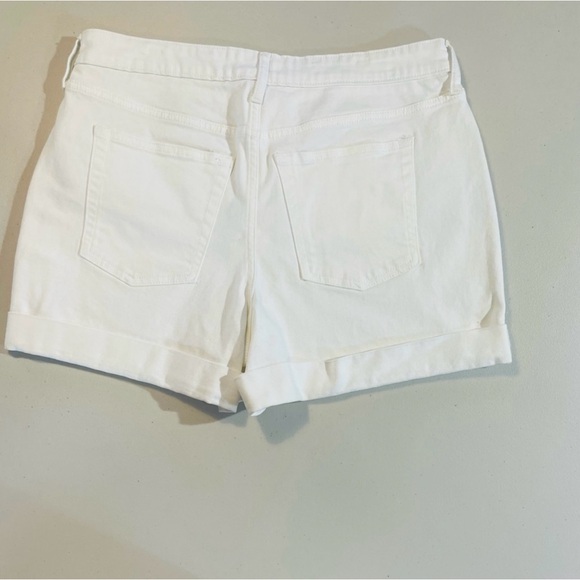 Women’s Large Summer Bundle-NWT & GUC 3 Tops, Shorts, & Bathing Suit - Picture 9 of 11